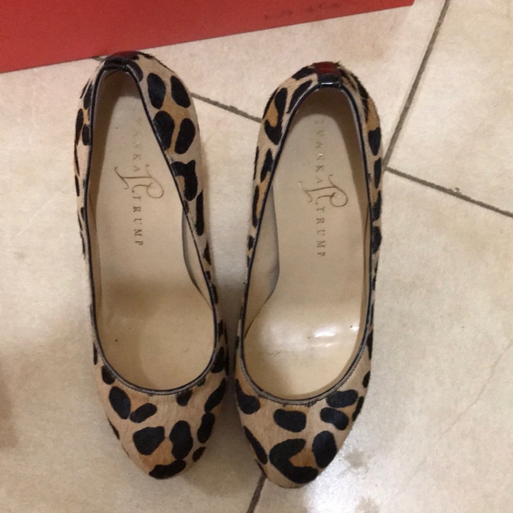 Ivanka trump leopard print heels 5.5m